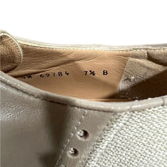 Stuart Weitzman golf Oxford style shoes in excellent newer condition 7.5 - Picture 7 of 7